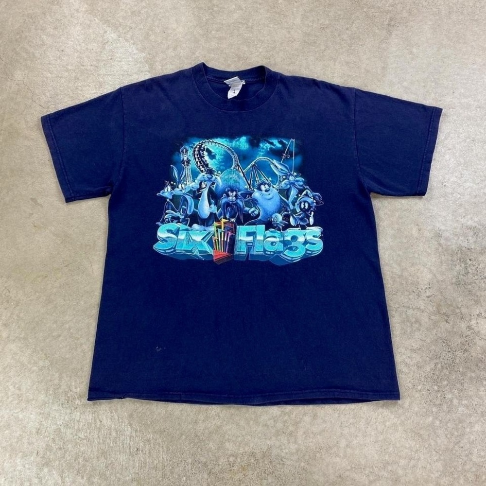 Vintage 90s Six Flags Shirt Size Large Navy Blue Looney Tunes Theme Park Graphic